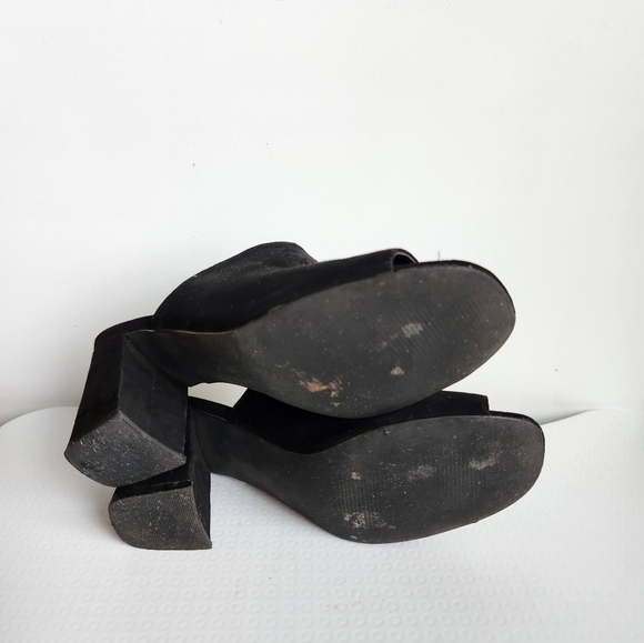 Black suede mules - Picture 4 of 7